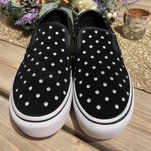 Vans platform black with white polka dots. Excellent used condition.